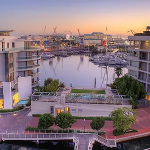 Apartment Waterfront Village